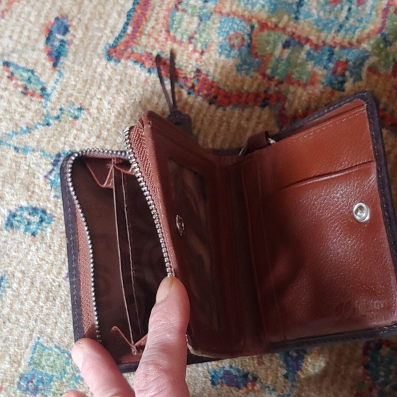 Brighton leather wallet - Picture 9 of 16